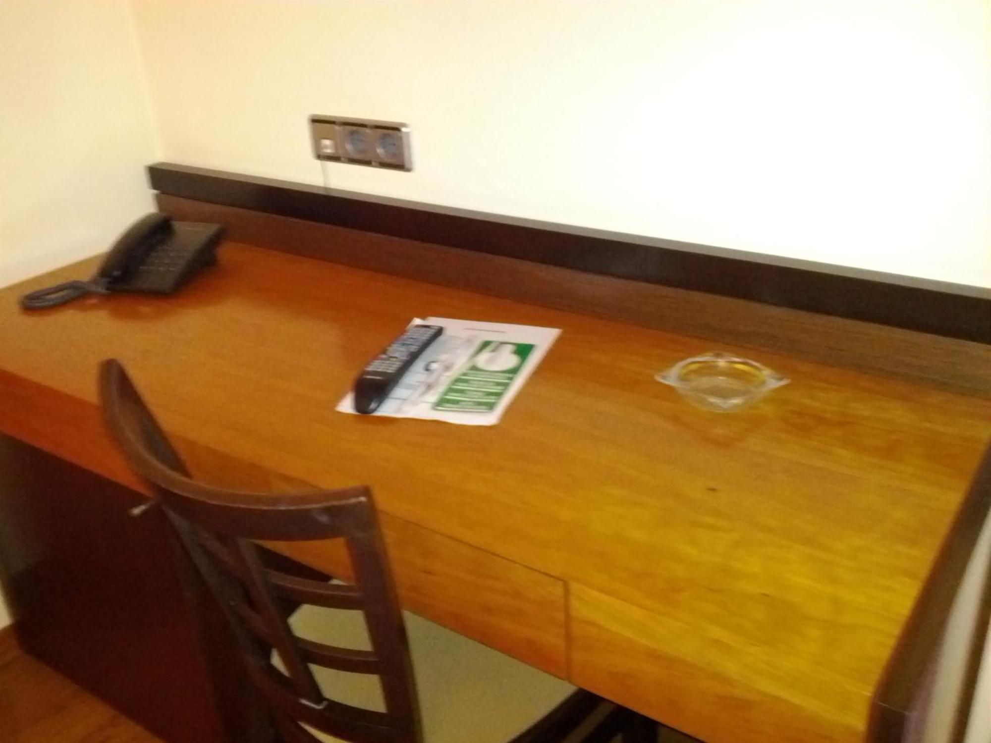 Doade Hotel Hio Luaran gambar