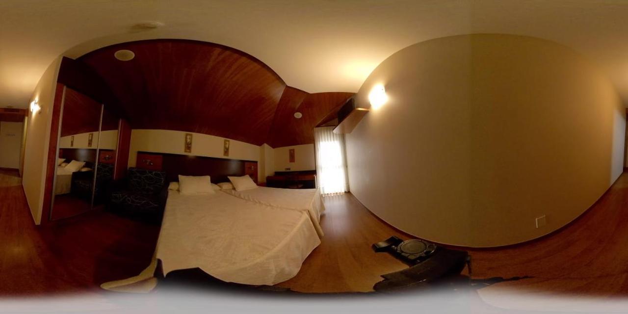 Doade Hotel Hio Luaran gambar